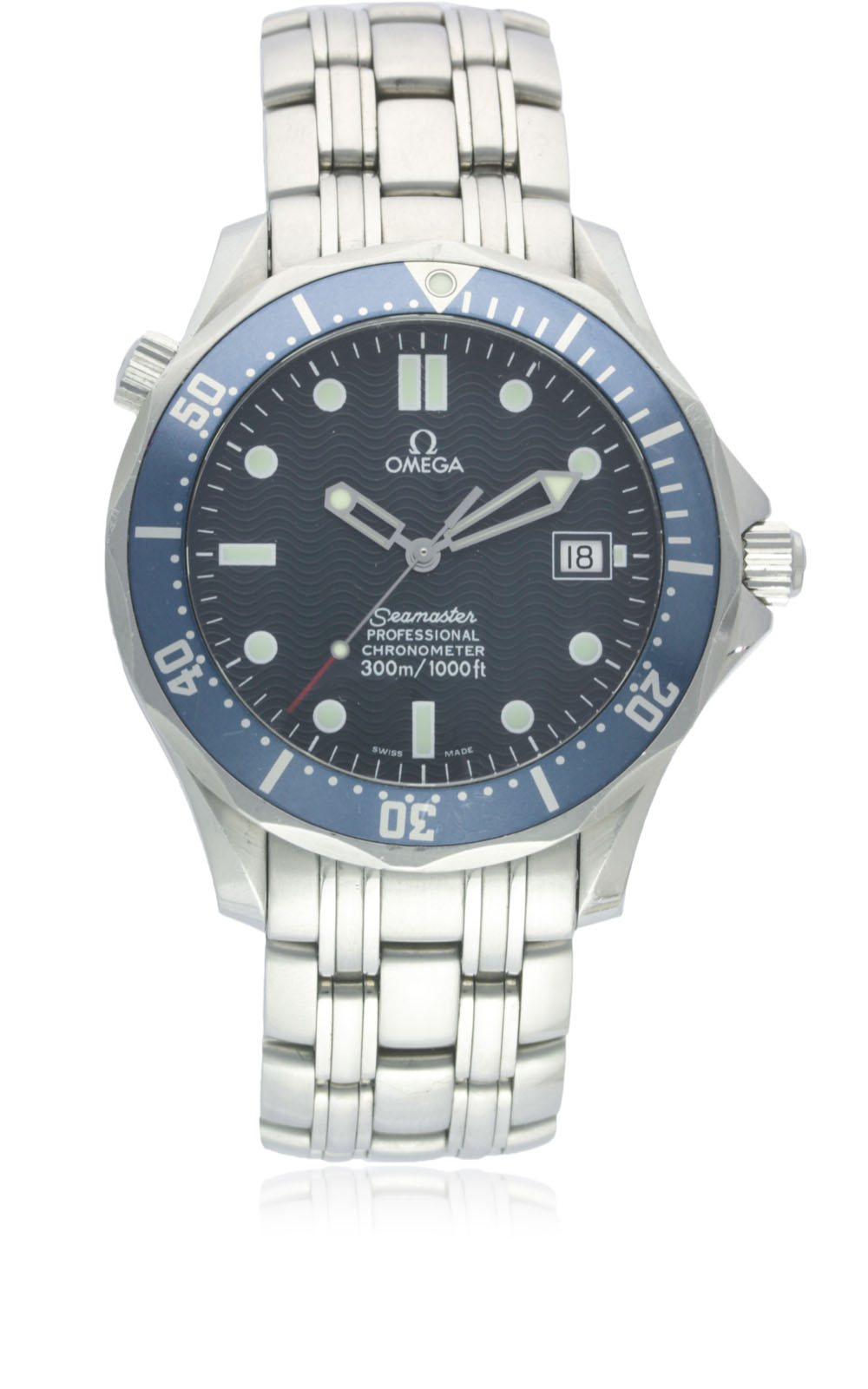 A GENTLEMAN'S LARGE SIZE STAINLESS STEEL OMEGA SEAMASTER PROFESSIONAL 300M AUTOMATIC BRACELET