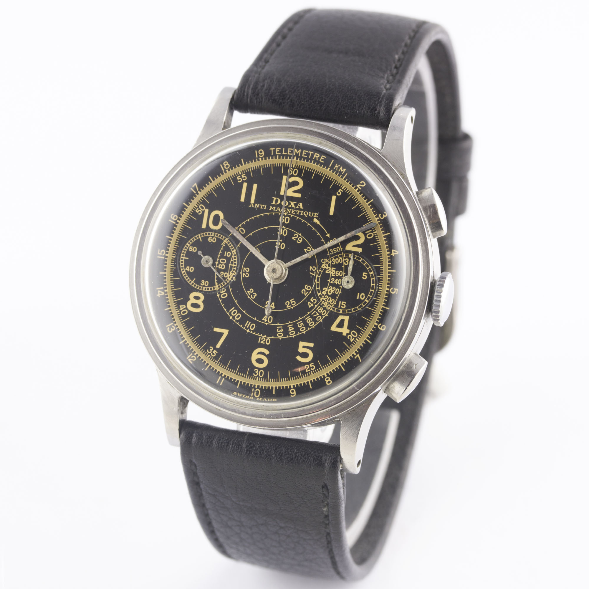 A RARE GENTLEMAN'S LARGE SIZE STAINLESS STEEL DOXA CHRONOGRAPH WRIST WATCH CIRCA 1940s, WITH GLOSS - Image 5 of 11