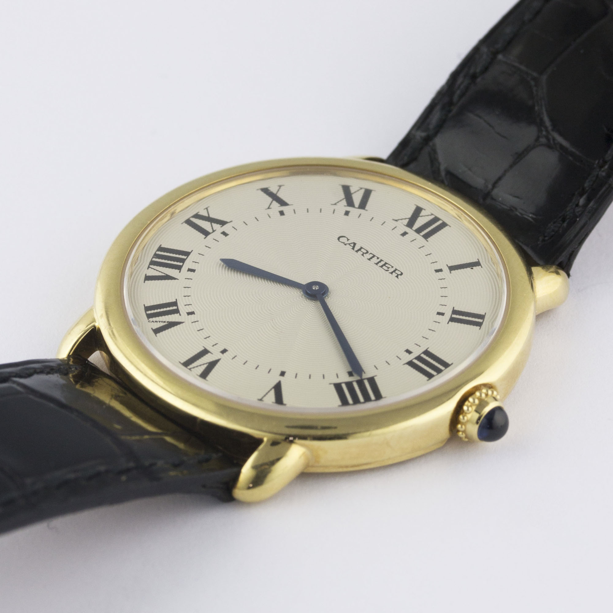 A GENTLEMAN'S 18K SOLID GOLD CARTIER RONDE LOUIS MECANIQUE WRIST WATCH CIRCA 2000, REF. 0900 1 - Image 3 of 10