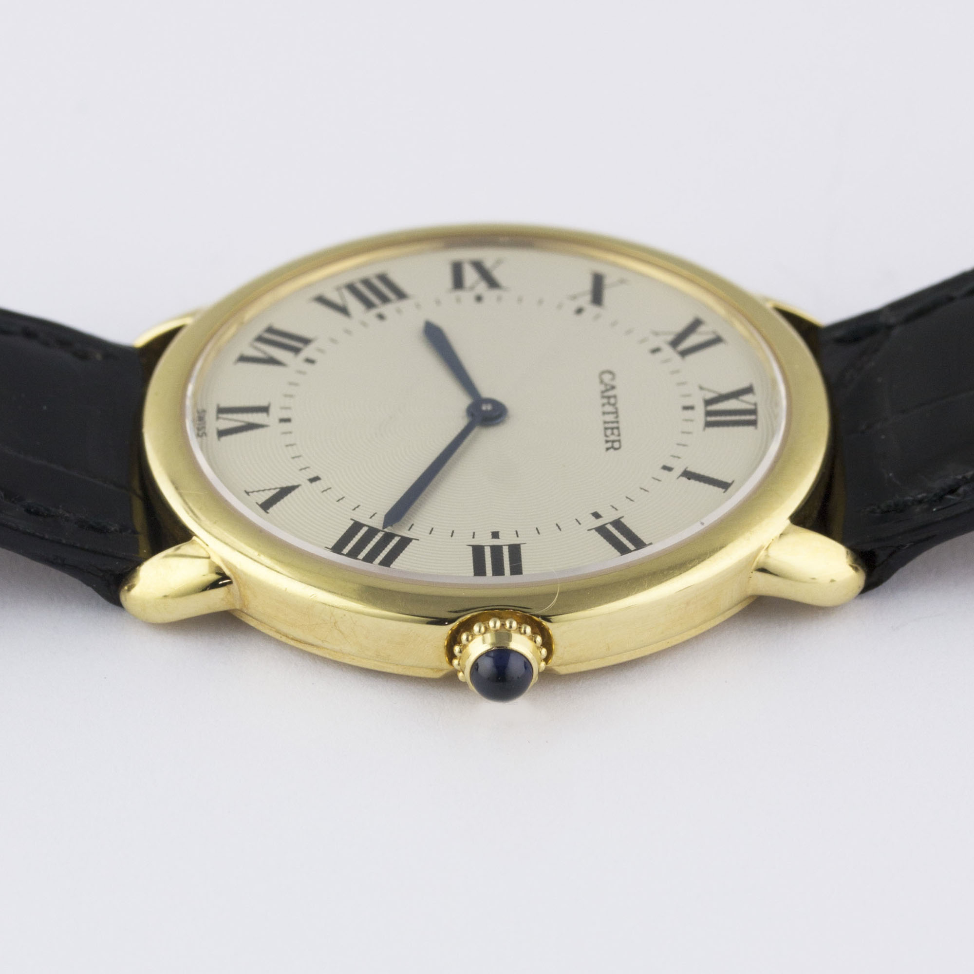 A GENTLEMAN'S 18K SOLID GOLD CARTIER RONDE LOUIS MECANIQUE WRIST WATCH CIRCA 2000, REF. 0900 1 - Image 8 of 10