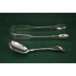 Pair of William IV Fiddle pattern sugar tongs, marked for London 1835 and a matching sugar shovel,