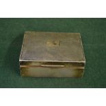 Small rectangular silver cigarette box having engine turned decorated lid,