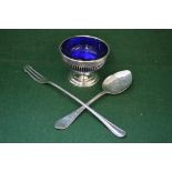 Regency style silver salt with pierced decoration and glass liner, marked for Birmingham 1916,