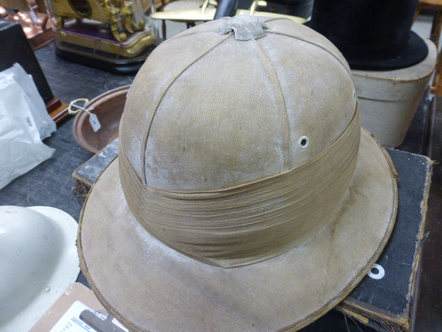Old pith helmet and boxed top hat with additional folding top hat - Image 5 of 9
