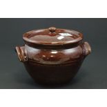 Stoneware Kitchen Crock Pot