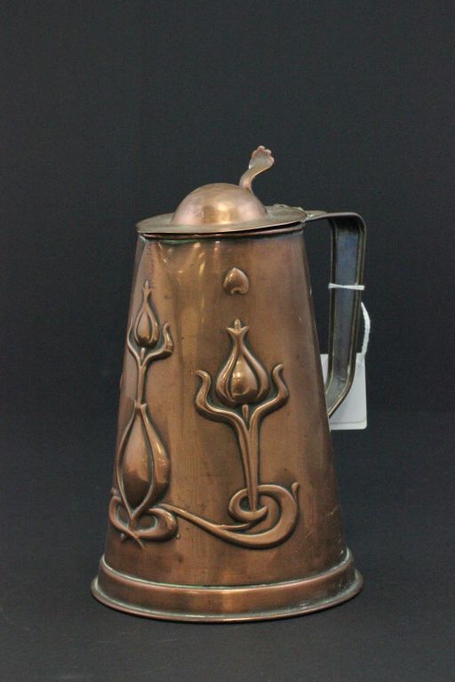 Art Nouveau ' Sankey 'Lidded Copper Jug / Flagon