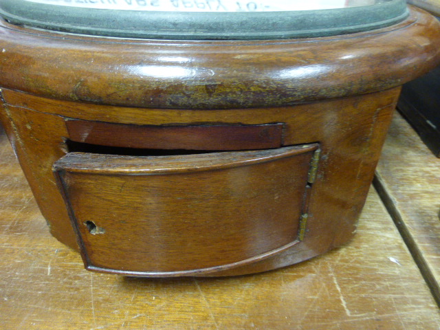 A mahogany cased wall clock, by J.C. Tribe 38, Spencer St, Clerkenwell - Image 2 of 10