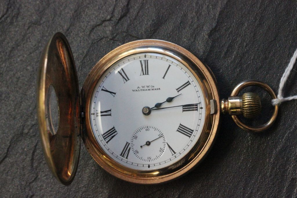 Gold plated Waltham half hunter pocket watch. 15 jewel movement, serial number 9697421. Model