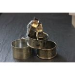 5 silver napkin rings to include pair Chester 1901, Sheffield 1855, Birmingham 1904 & 1920 (3oz)