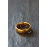 22ct Gold wedding band