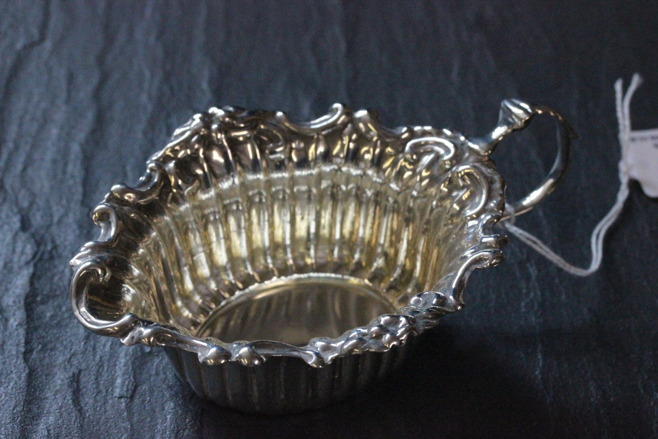 A small silver shaped sauce boat, Birmingham 1901