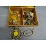 Box of mixed vintage costume jewellery