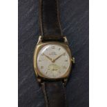 Vintage gents 9ct gold Record wrist watch with railway inscription to reverse