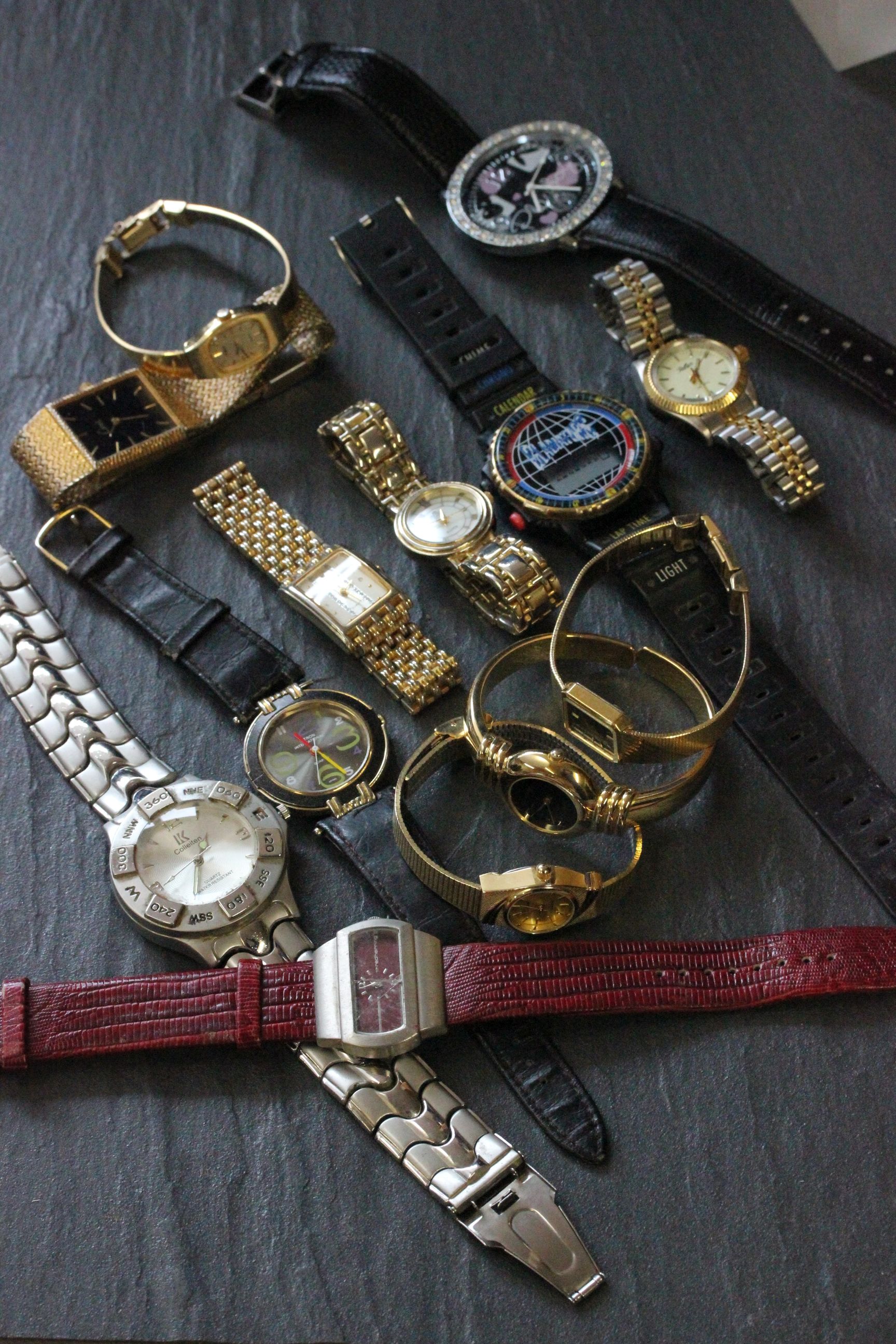 Mixed modern watches including Must De Cartier