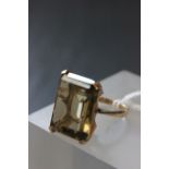 9ct gold ring mounted with large citrine