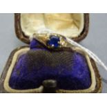 Ladies 9ct gold ring with sapphire