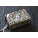 Hallmarked silver matchbox holder with Windsor Castle decoration to top, Birmingham 1904