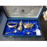 Mappin & Webb cased hallmarked silver cruet set with spoons, Birmingham 1973