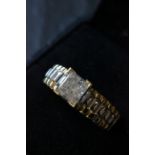 18ct Yellow gold substantial princess cut diamond ring of over 2ct's