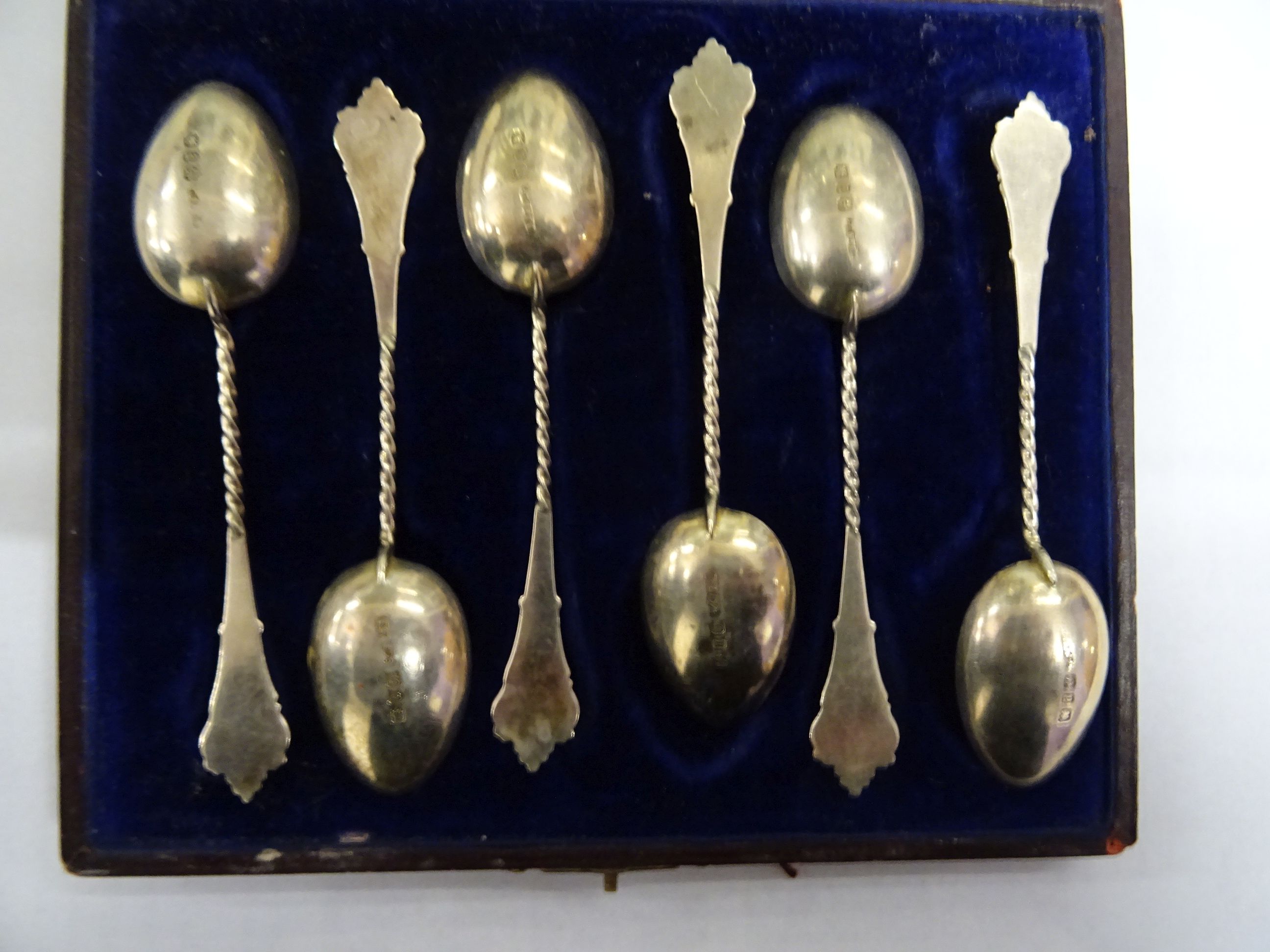 A set of silver teaspoons, Sheffield 1936, along with one other set of silver teaspoons - Image 3 of 5