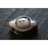 A modern enamelled snuff box, decorated with a cat, marked "925"