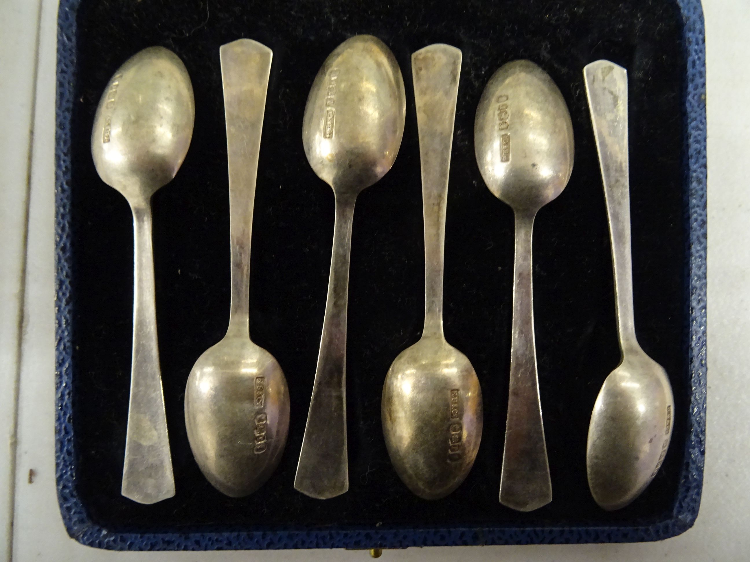 A set of silver teaspoons, Sheffield 1936, along with one other set of silver teaspoons - Image 5 of 5