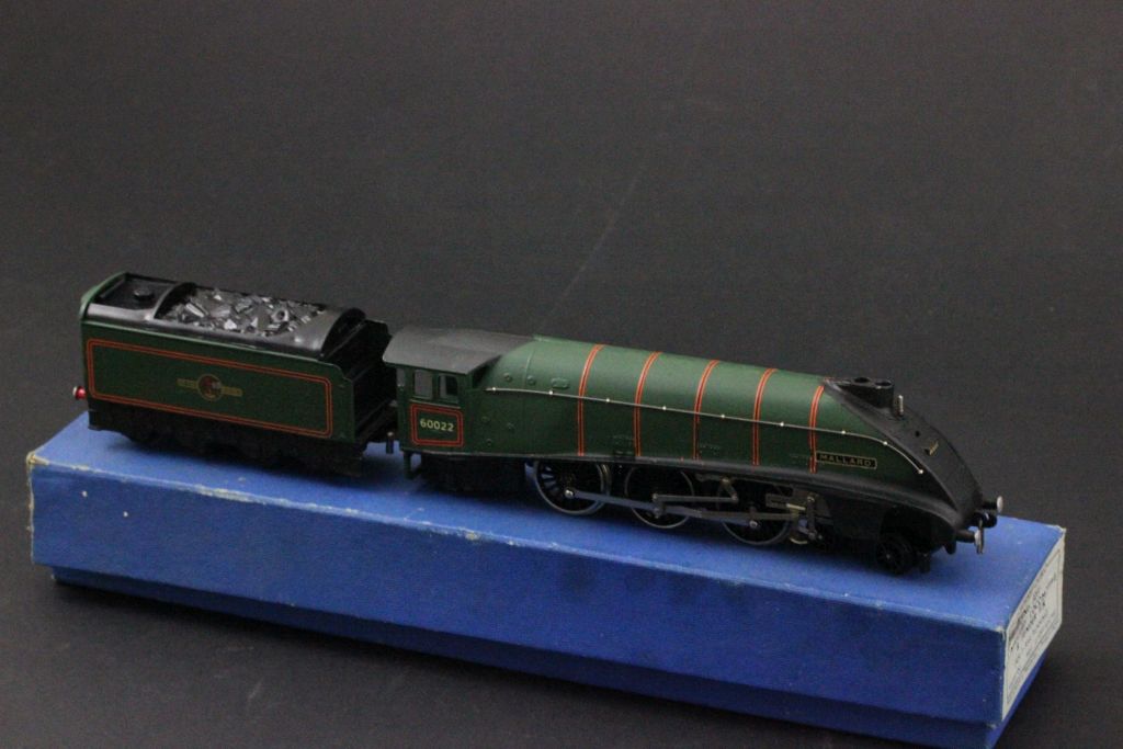 Boxed Hornby Dublo No 3211 Mallard Locomotive & Tender ER 3 rail (excellent condition) plus BR 80054 - Image 3 of 4