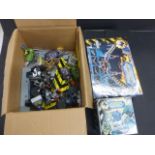 Collection of Robot Wars figures and accessories to include boxed Smash n Crash