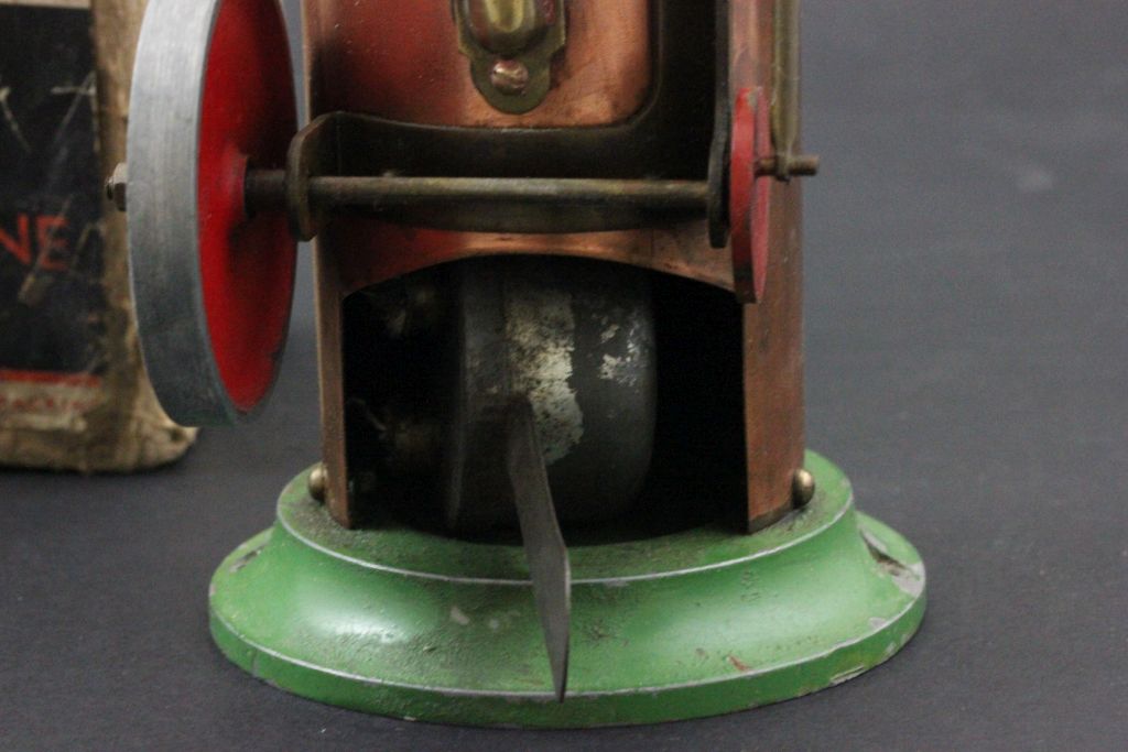 Boxed Burnac Variable Speed vertical Steam Engine Vulcan Model - Image 3 of 4