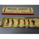 Boxed Britains Regiments of All Nations 77 The Gordon Highlanders with Piper complete with six