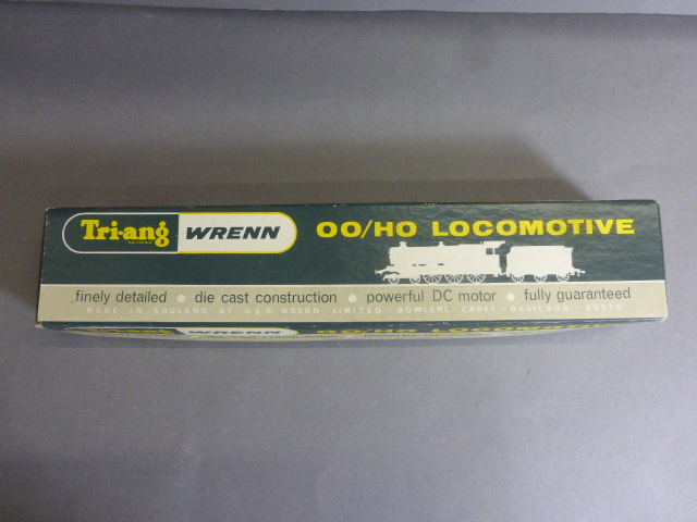 Boxed Triang Wrenn OO gauge W2212 Sir Nigel Gresley locomotive and tender