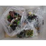 Box of mixed Britains figures to include WWII, Cilvil War, Wild West