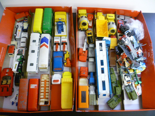Five trays of playworn and carded Diecast model vehicles to include; Lesney, Majorette, Matchbox