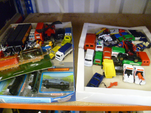 Five trays of playworn and carded Diecast model vehicles to include; Lesney, Majorette, Matchbox - Image 2 of 2