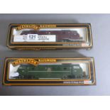 Two boxed Mainline Railways OO gauge Diesel engines to include 37064 Type 4 BB Diesel Hydraulic