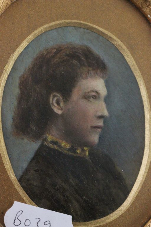 19th century Oval Portrait Miniature of Young Woman in Oval Frame - Image 2 of 3