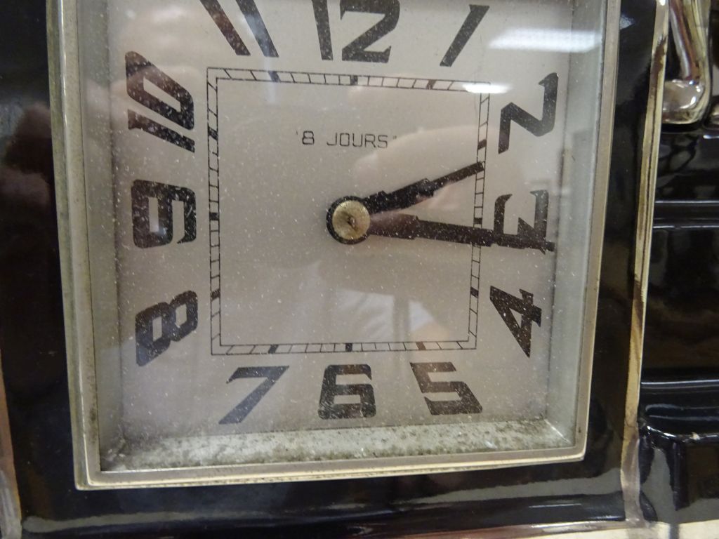 Art Deco Black Ceramic Clock surmounted by Two Silver Coloured Panthers stamped ODYV (Odette - Image 8 of 8
