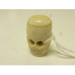 Late 19th / Early 20th century Ivory Inro Toggle in the form of a Skull