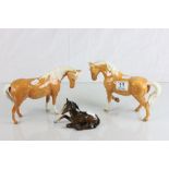 Two Beswick Arab Palomino horses & a foal model 915