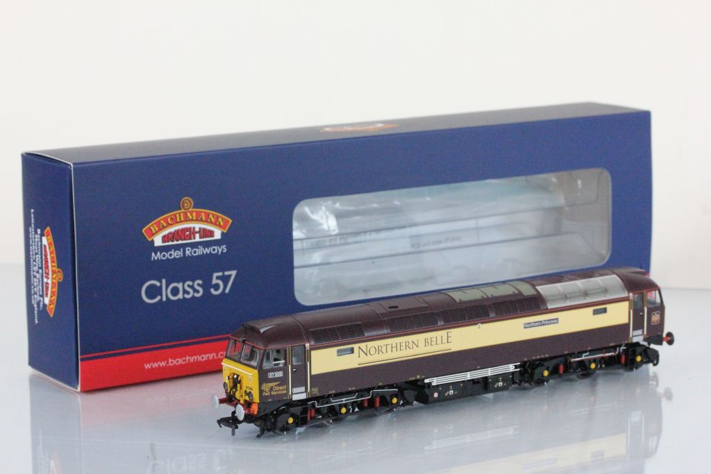Boxed Bachmann OO gauge 32764 Class 57/3 57305 Northern Princess Northern Belle engine