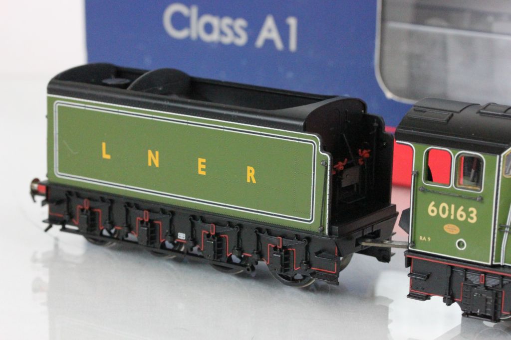 Boxed Bachmann OO gauge 32550A A1 Class 60163 Tornado British Railways Apple Green locomotive - Image 3 of 3