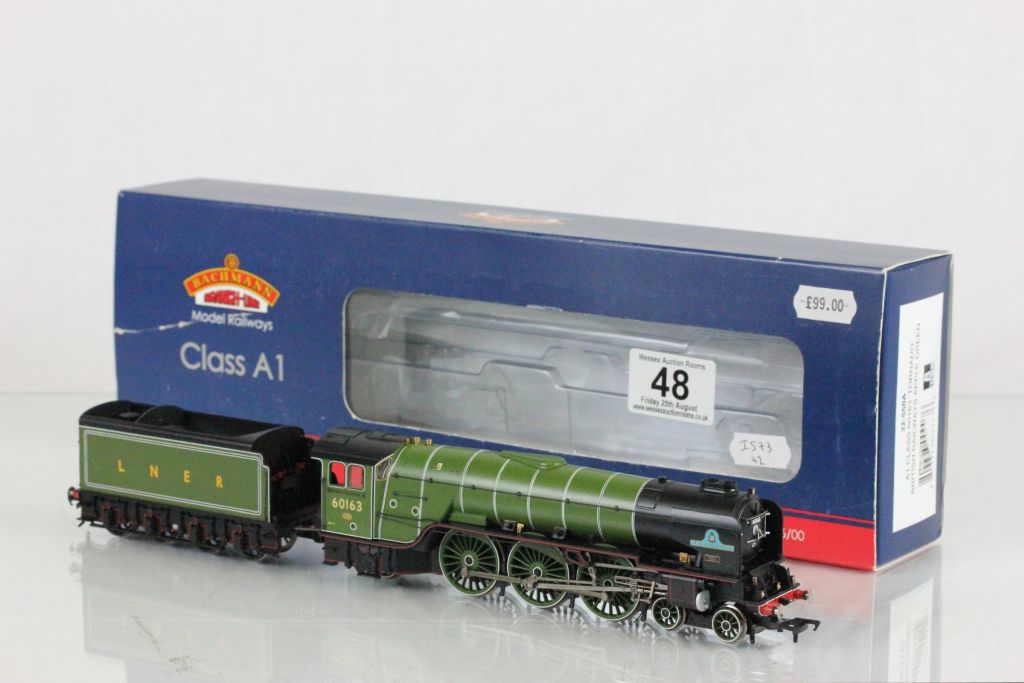 Boxed Bachmann OO gauge 32550A A1 Class 60163 Tornado British Railways Apple Green locomotive