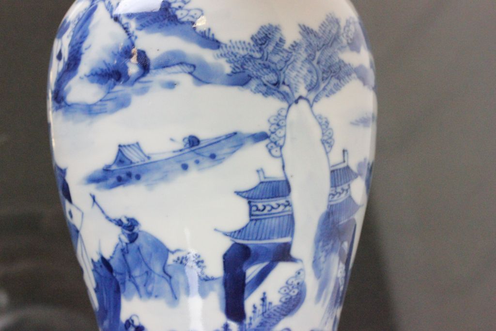 A 19th century Chinese B&W vase signed to base with the four characters - Image 4 of 12