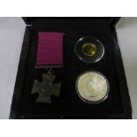 Boxed Bradford Exchange The Victoria Cross ltd edition Gold & Silver commemorative set with COA