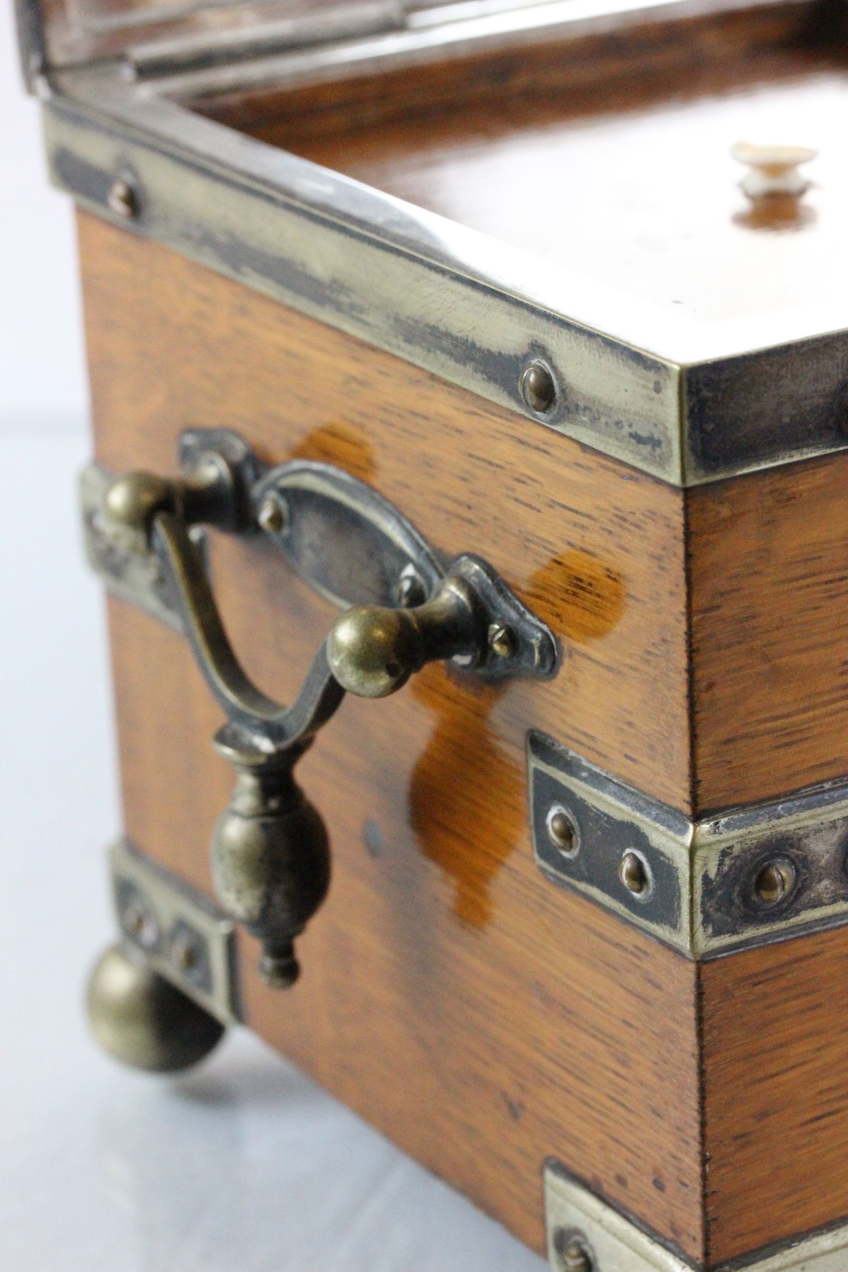 Late Victorian Oak and silver plated tea caddy - Image 3 of 5