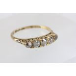 18ct Gold 5 stone diamond wedding ring
