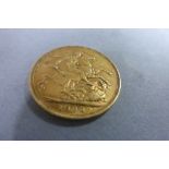 1900 Gold Sovereign coin