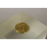 22ct Gold Shield back half Sovereign coin 1887