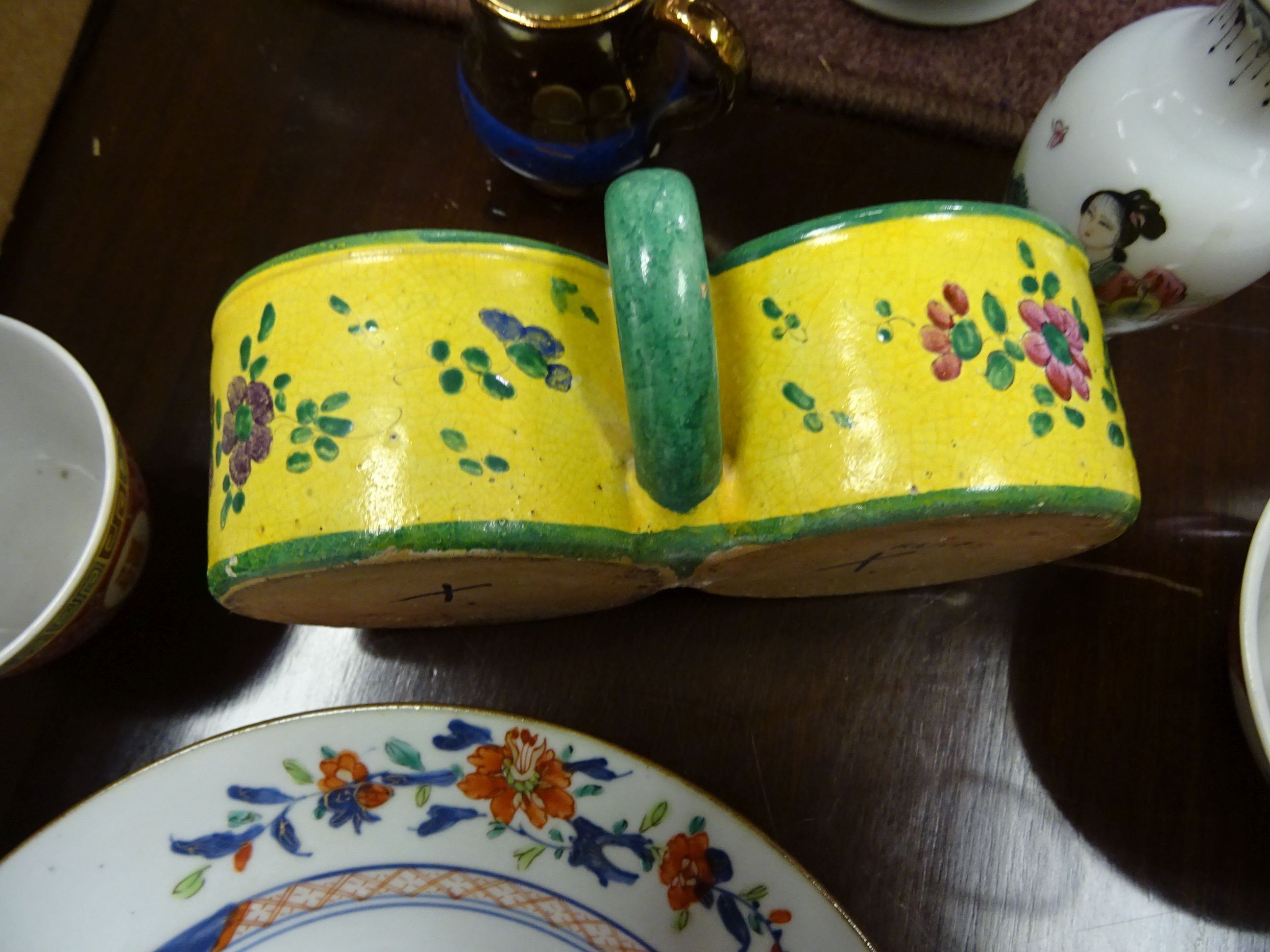 Group of vintage ceramics to include an Oriental lidded jar - Image 11 of 13