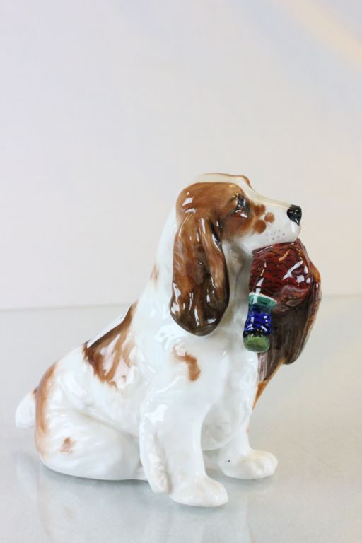 Royal Doulton ceramic Cocker Spaniel with Pheasant in mouth HN1028